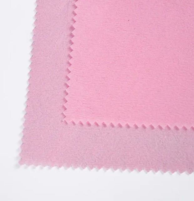 Tissu non tissé Spunlace: un choix innovant pour l'industrie du nettoyage des ménages